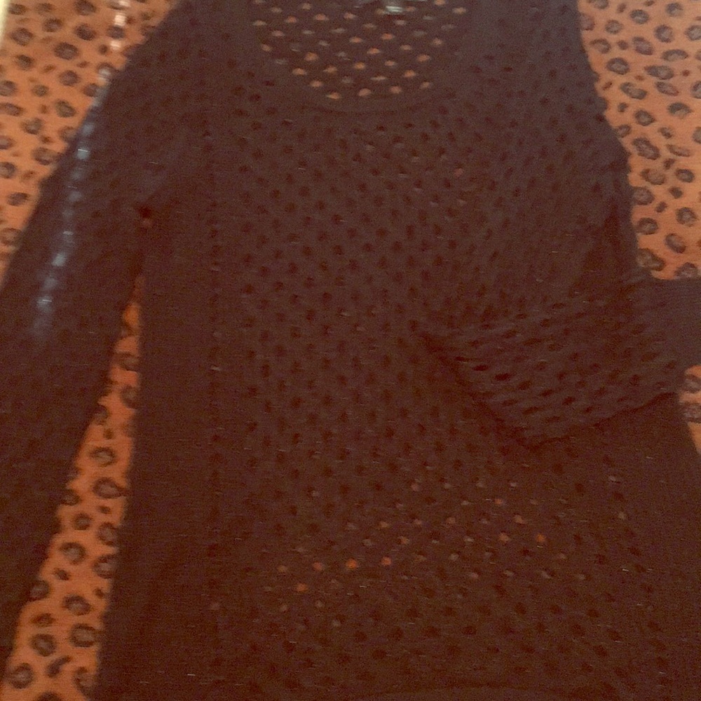 Pull over - black cut out